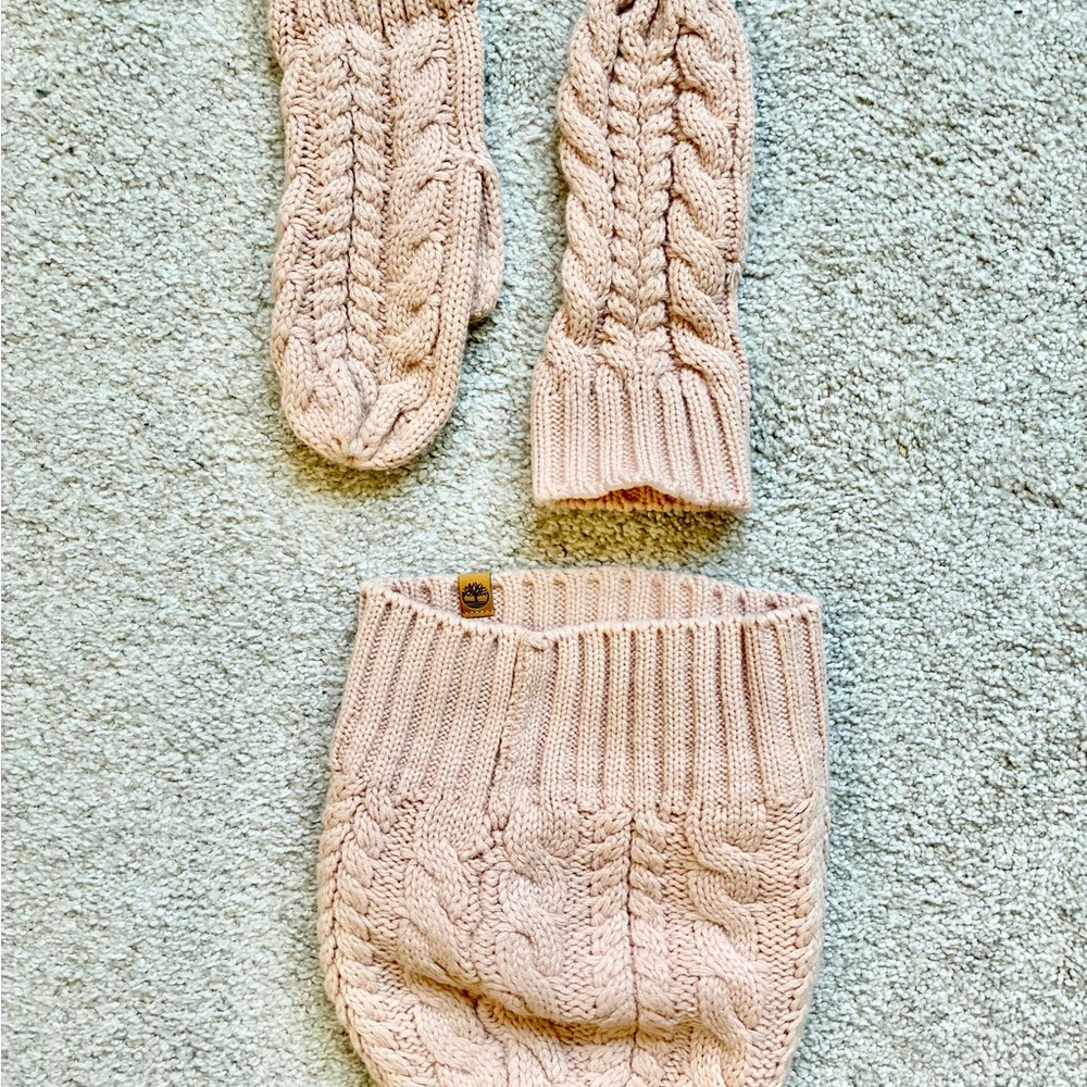 Timberland Cable Knit Mittens & Neck Warmer Set – Blush Pink – OS